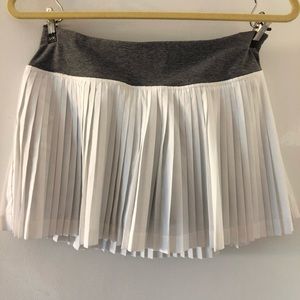 Lululemon White Pleat to Street Skirt Size 8